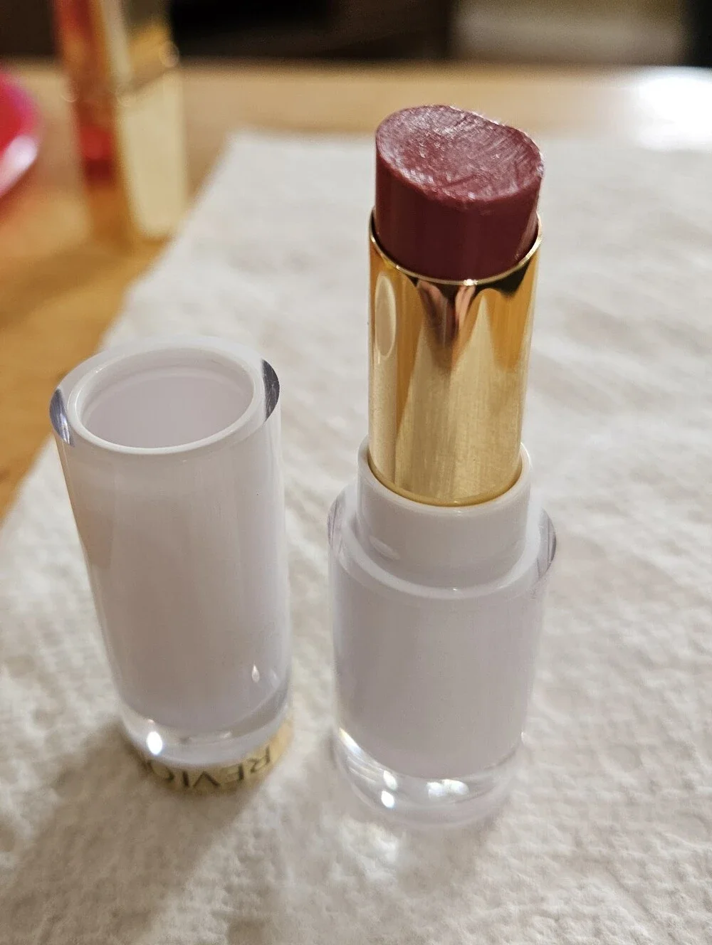 N/A lipsticks avon